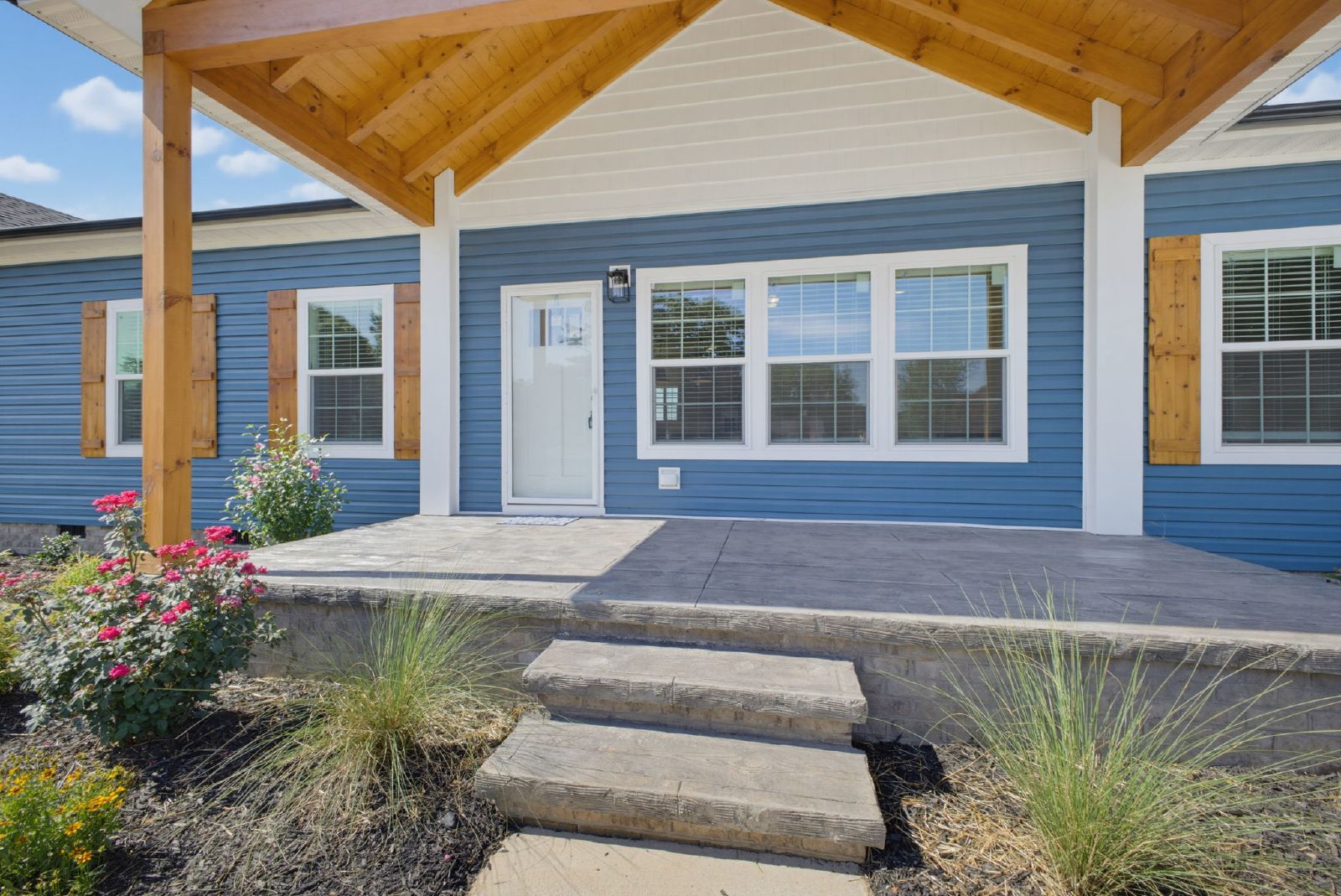 Beautiful New Home In Boonville property image
