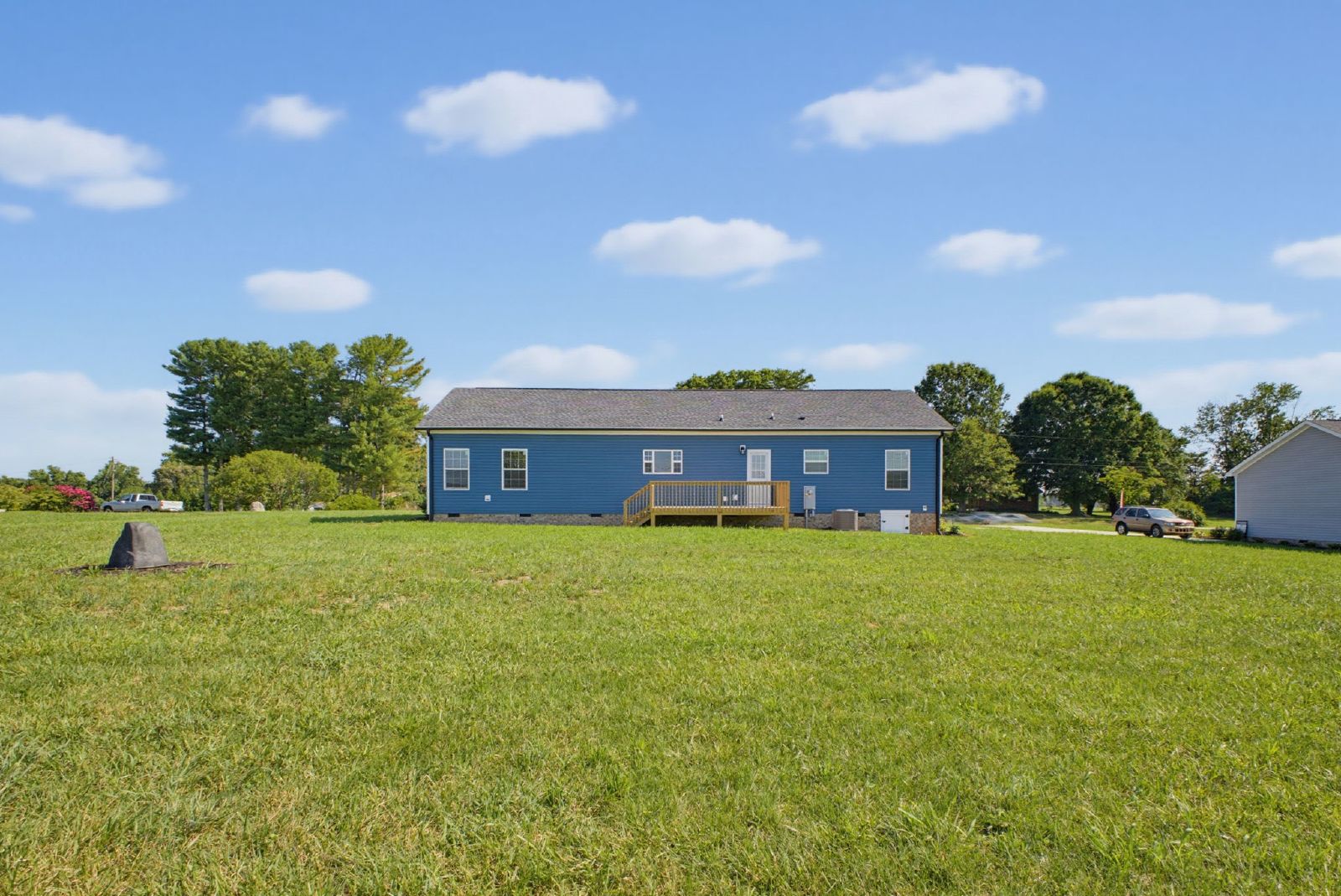Beautiful New Home In Boonville property image