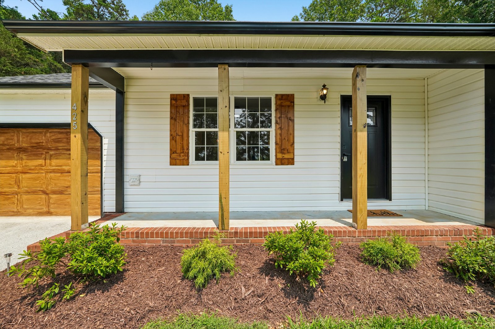 Completely renovated home in Mocksville property image