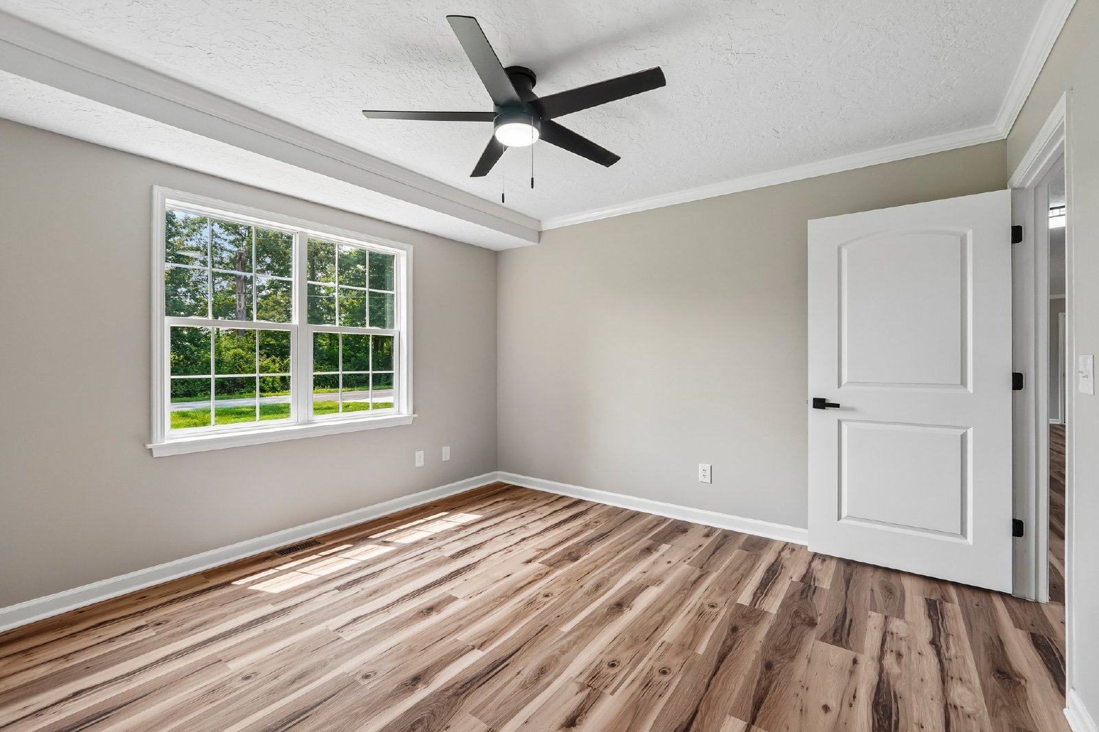 Completely renovated home in Mocksville property image